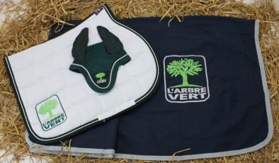 L'ARBRE VERT - chemise, tapis & bonnet