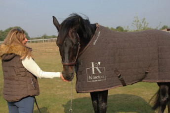 KINETON SELLIER - couverture polaire remise de prix