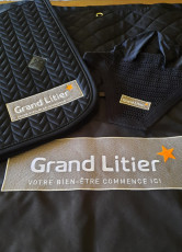 GRAND LITIER - tenture, tapis de selle & bonnet
