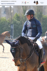 2 - SAINT-LÔ AGGLO - doudoune, bonnet chevaux & tapis de selle