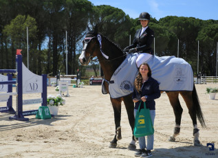 MD Management Equestre - chemise remise de prix Vidauban