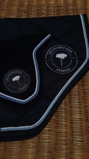 LES GRANDS BOIS STABLES - bonnet & tapis de selle