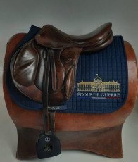 ECOLE DES INVALIDES - tapis de selle