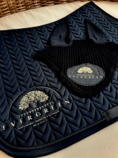 2 - EVERGREEN - pack tapis de selle & bonnet