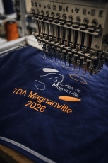 2 - ECURIES DE MAGNANVILLE TDA - chemise remise des prix